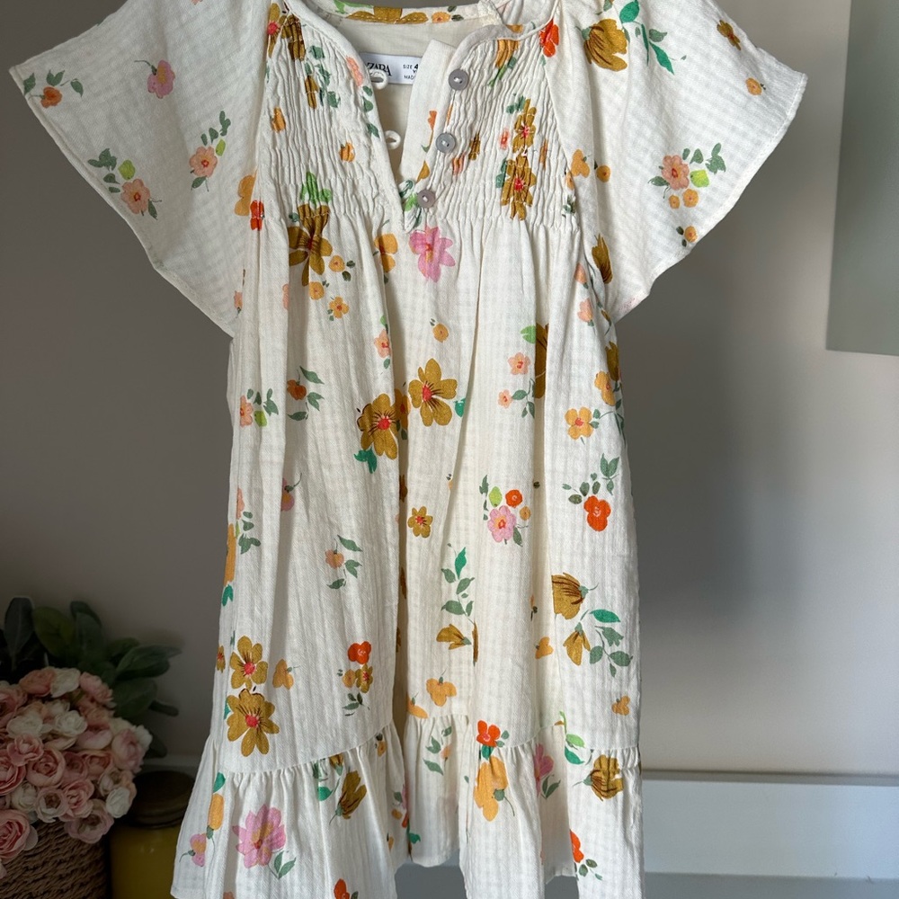 NWOT Zara Girls 4-5 Cream Dress with Colorful Floral Design